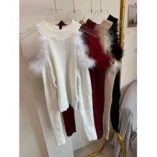 (PRE ORDER)甜美毛毛露肩上衣 -Reach around end of JAN【Ship Before CNY】	